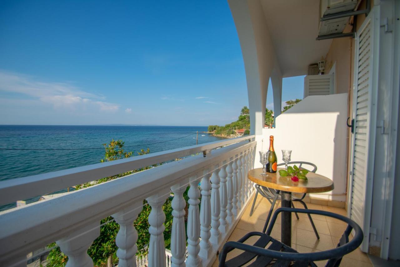 Agoulos Beach Hotel Argassi Extérieur photo