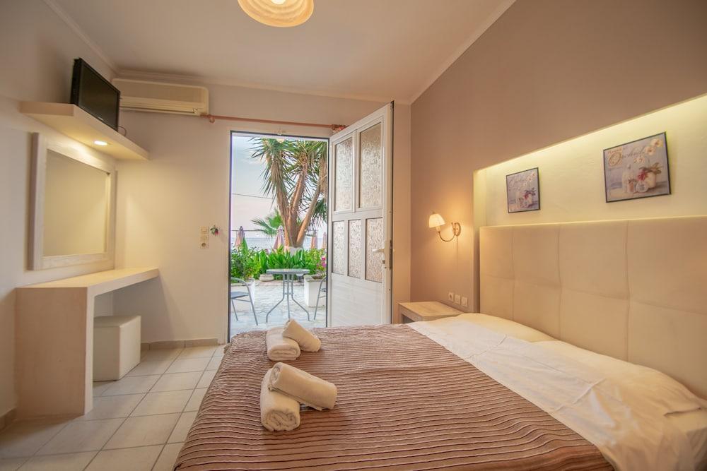Agoulos Beach Hotel Argassi Extérieur photo